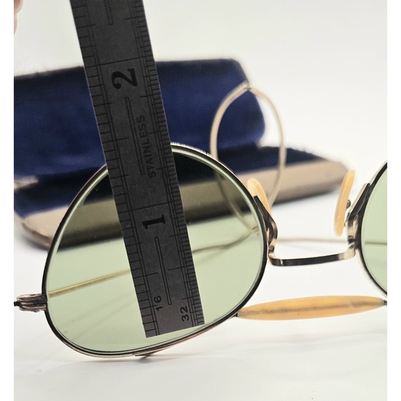 Vintage 1/10–12K Gold Filled USA Aviator Sunglasses main image 10